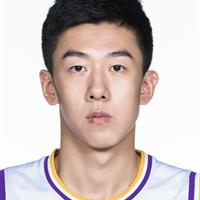 王少杰 身披 14 号球衣