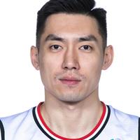 赵泰隆 身披 8 号球衣