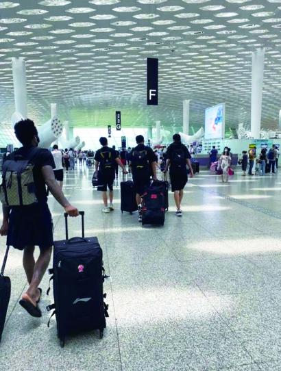 16队转场搬家顺利完成，CBA总经理闭门会议聊了些什么？