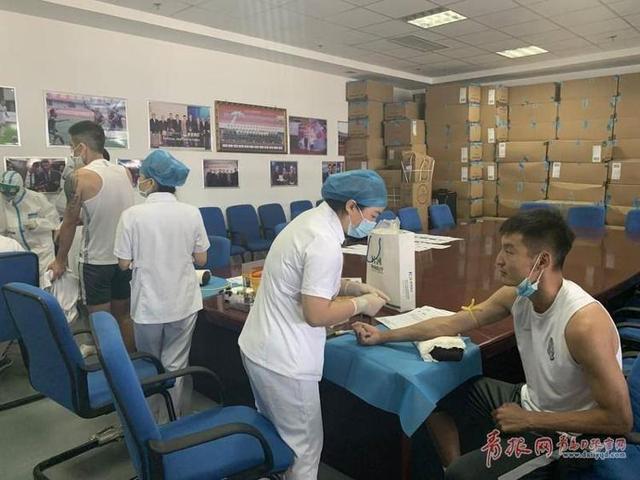 中超开赛在即 青岛黄海完成首轮核酸检测