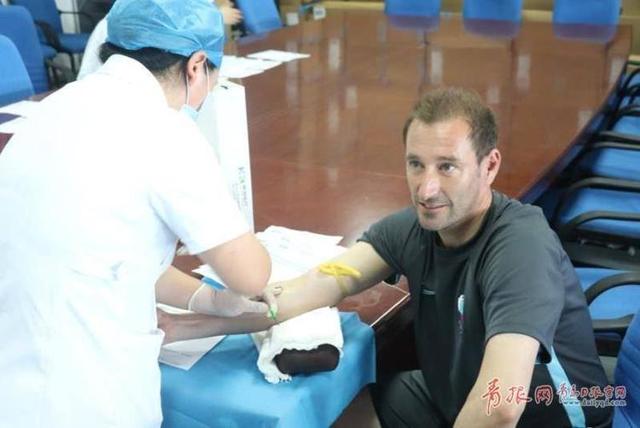 中超开赛在即 青岛黄海完成首轮核酸检测