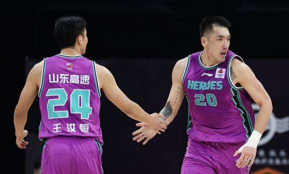 CBA综述：广东惨败浙江尝赛季首败，陶汉林34 18山东战胜新疆