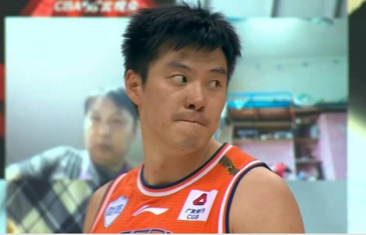 浙江VS上海五佳球：陆文博钉板大帽 董瀚麟双手暴扣