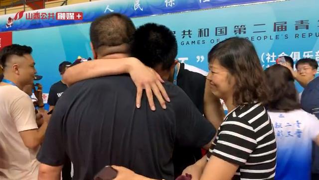 二青会山西男篮夺冠，山西篮球零的突破，姚明见证并颁奖