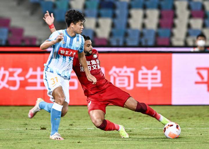 3比0大胜广州城，位列积分榜第二风水轮流转曾经为...