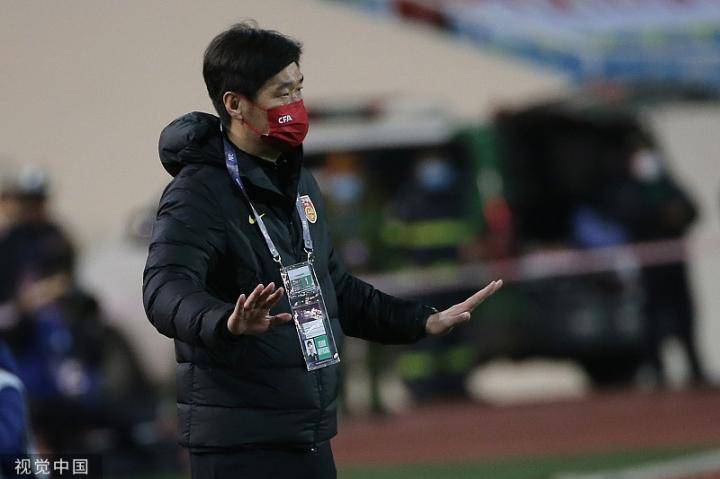 足球报：李霄鹏和他的教练团队始终没有签约，大概率不会留队