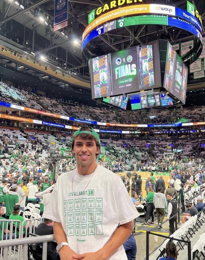 支持绿衫军，菲利克斯晒现场观战凯尔特人NBA总决赛照片