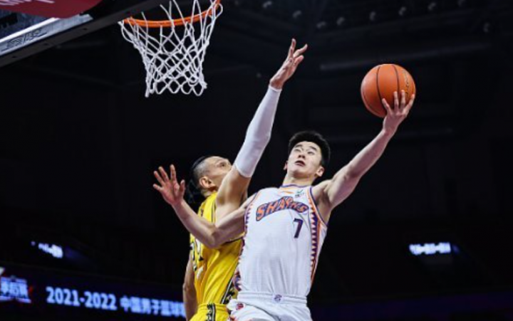 再次挑战NBA选秀！上海小将突然赴美，落地直奔球馆训练