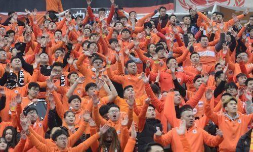 李霄鹏神奇换人 3个换人制造4球迎来疯狂大逆转