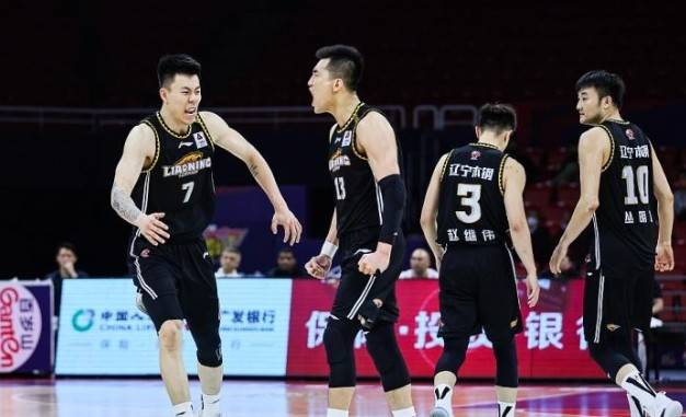 CBA历史冠军榜：广东11冠领跑，八一北京紧随，辽宁2冠列第四