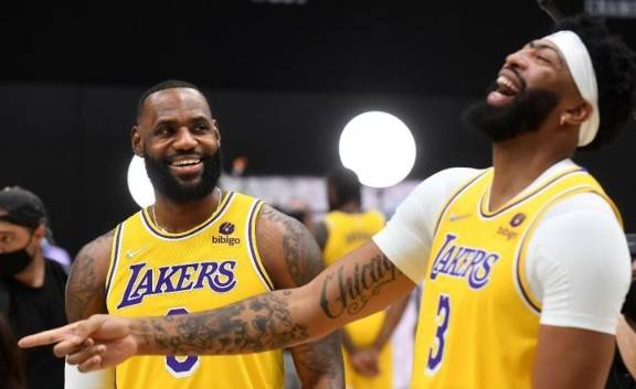 Shams：NBA5到6年内不会扩军，但相信詹姆斯退役后想当老板