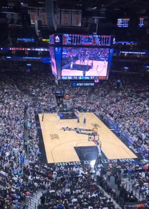 大大的礼赞！诺维茨基上罚球线 现场观众大喊“MVP”