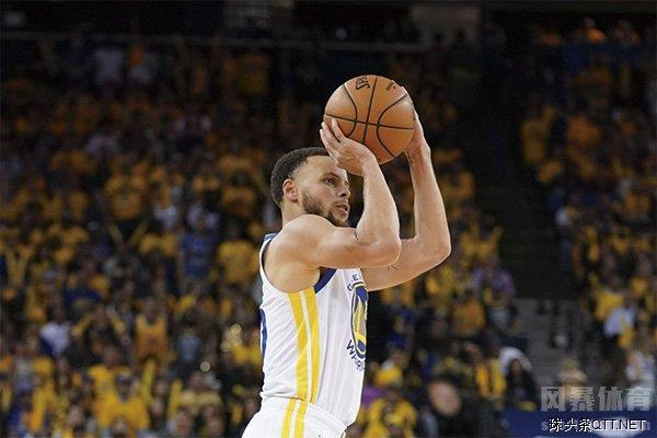 NBA球员年薪排名2020 库里高居第一詹姆斯只排第七
