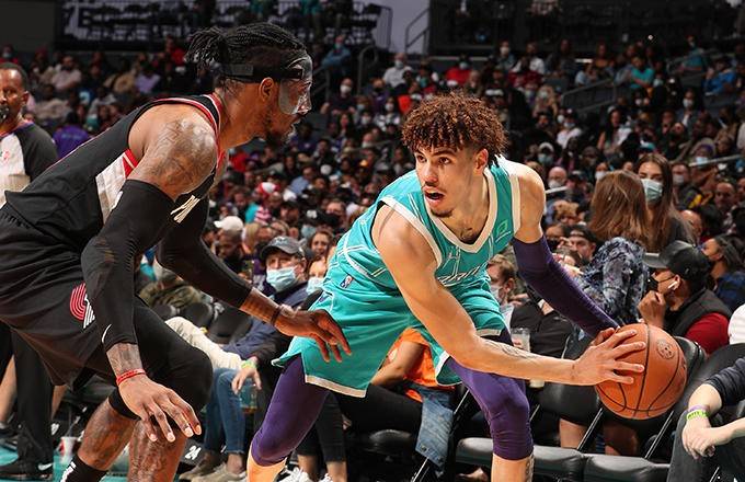 NBA综述：甜瓜23分送给火箭四连败，KD23分被逐篮网大胜活塞