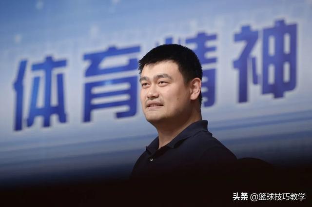 广东宏远降薪，易建联损失1000万，CBA什么时候才能回来？