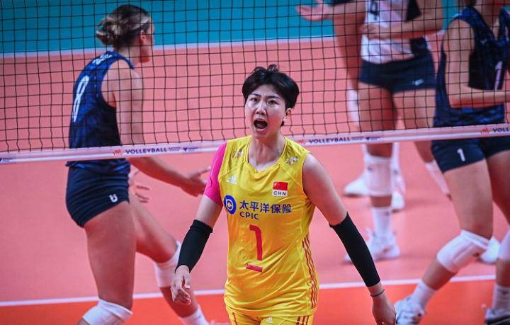 世界女排联赛菲律宾站：中国女排0-3不敌美国，无缘三连胜