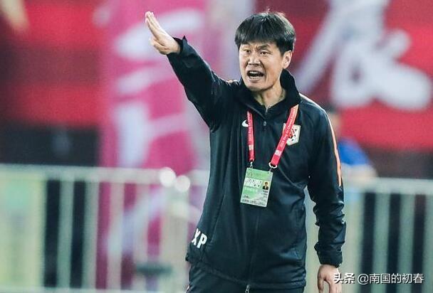 大战在即烟雾弹退散！上港核心自宣复出？然而李霄鹏早已看穿一切