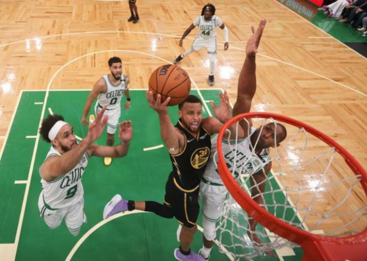 勇士连胜夺赛点，NBA收视火爆，全球刷屏