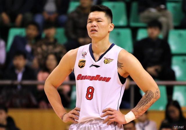 宏远男篮老板娘有多牛？长得漂亮还能干，给易建联豪开1亿顶薪