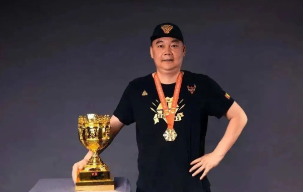 名记再聊广东篮球！“阿联接班人”的恩师，曾是宏远初代后卫