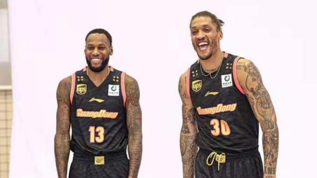 广东队超级外援签约NBA球队！为证明自己，拒绝CBA500万美元报价