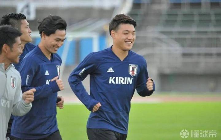 堂安律：非常怀念在大阪的生活，下场战突尼斯希望有好的发挥