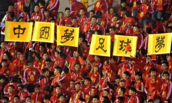 国足前有洋枪土炮 后有中西结合 但中场依然是广西白斩鸡水平