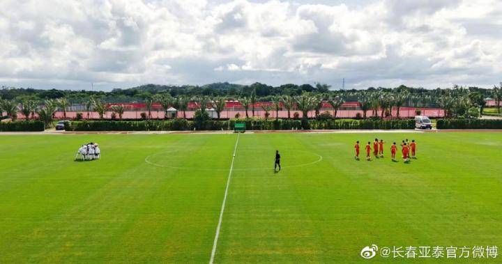 谭龙双响！亚泰热身5-1大胜U19国青。5月22...
