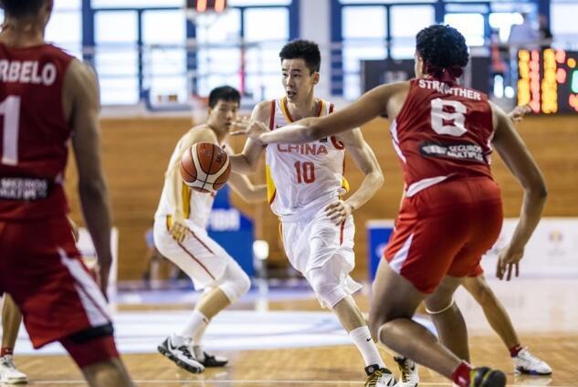 郭昊文34 11 11 中国国青获U19男篮世界杯首胜