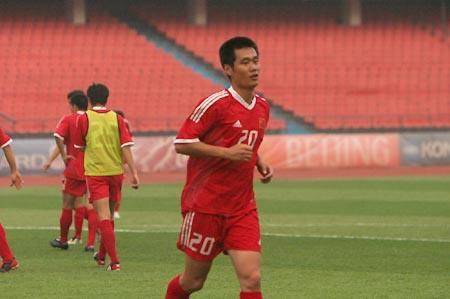 经典老照片：现任中国男足国家队主教练李霄鹏的球员...