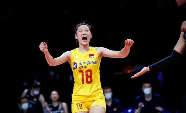 朱婷领衔出征！中国女排奥运12人名单出炉，栗垚和杨涵玉落选
