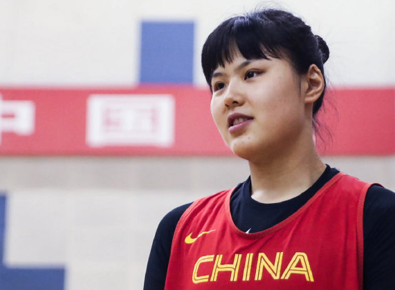 这周末就去美国！中国女篮核心中锋表态，确定征战WNBA