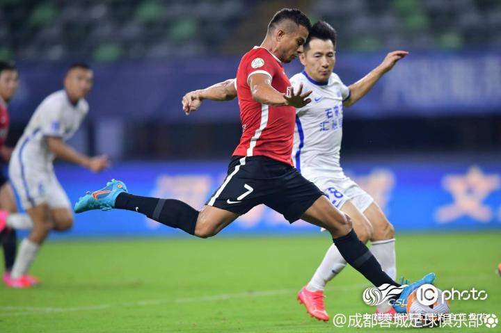 乔纳森、理查德首秀，成都蓉城0:0逼平沧州雄狮！