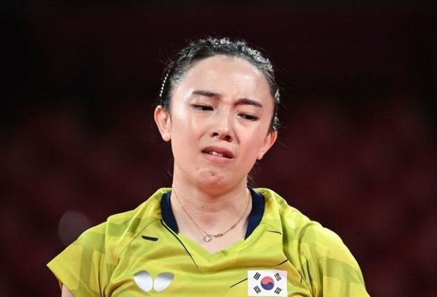 伊藤美诚真凶悍！轰10-0晋级＋勒令记者关灯，孙颖莎能降住她吗？