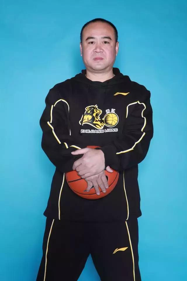 浙江广厦男篮总经理刘全胜下课，CBA第一球探缪寿守接任
