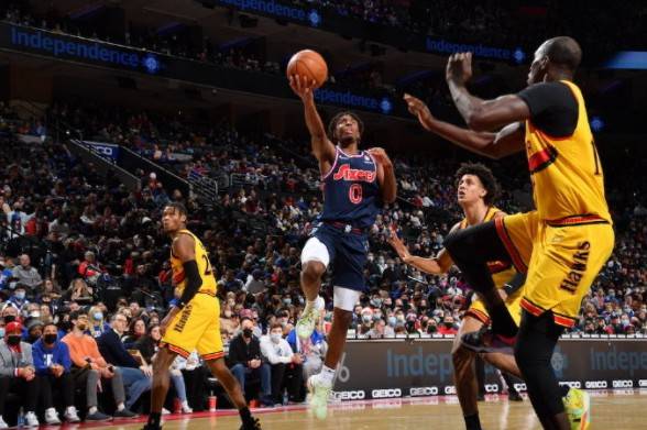 NBA战报：恩比德23 10，76人96-98不敌老鹰，雷迪什18分