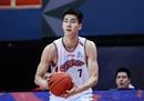 上海男篮支持郭浩文留在国外。如果没能打到NBA，他可以回国参赛。