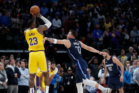 2022NBA圣诞大战对阵出炉 湖人客场对阵独行侠