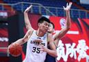 山东男篮目前仍未与最近收到海外联赛报价的朱荣振续约。