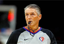 NBA裁判工资被曝光，底薪25万，顶薪55万。