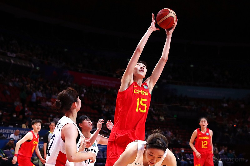女篮世界杯最新战报中国女篮107-44韩国女篮 李梦14分韩旭13分15篮板