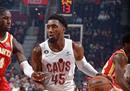 NBA季前赛骑士队以105-99险胜霍克·米切尔·加兰，两队20战皆胜。