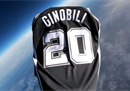 吉诺比利球衣在NBA历史上第一次被送上太空。