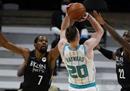 最新NBA报告篮网98-94黄蜂杜兰特27分7篮板替补托马斯21分。