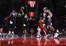 今天最新NBA报告快船122-106火箭快船拿下双乔治22分8篮板。