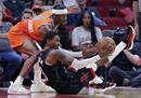 最新NBA比赛火箭118-105雷霆绿28分沈京21分19板7助亚历山大砍下32分。