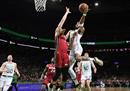 NBA凯尔特人134-121热火塔图姆49分，11个篮板布朗26分巴特勒缺阵。
