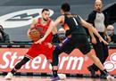 NBA今日最新战况，孙三节132-113公牛布克51分，艾顿30分14篮板。