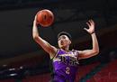 廖宁获得了MVP CBA全明星赛，并成功复赛。