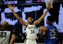 今日NBA最新战况雄鹿109-102魔信哥34分13篮板1号空切20 12 7